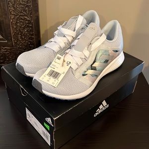Brand new never worn adidas women’s tennis shoes
